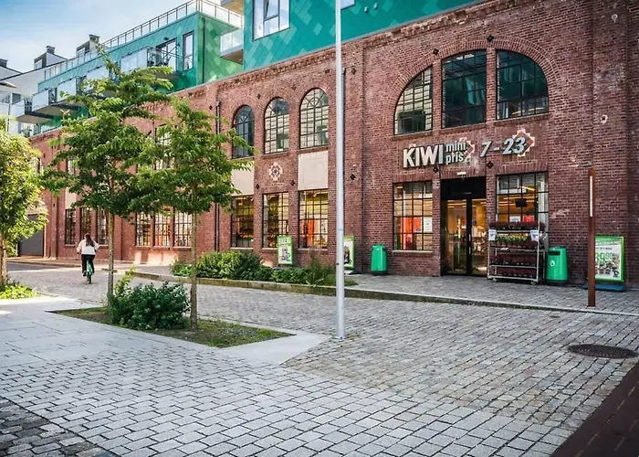 Dining L Restaurants With Sea I Traveller & Workspace ברגן