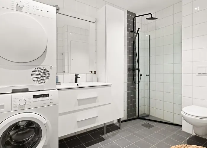 Daire Dining L Restaurants With Sea I Traveller & Workspace *