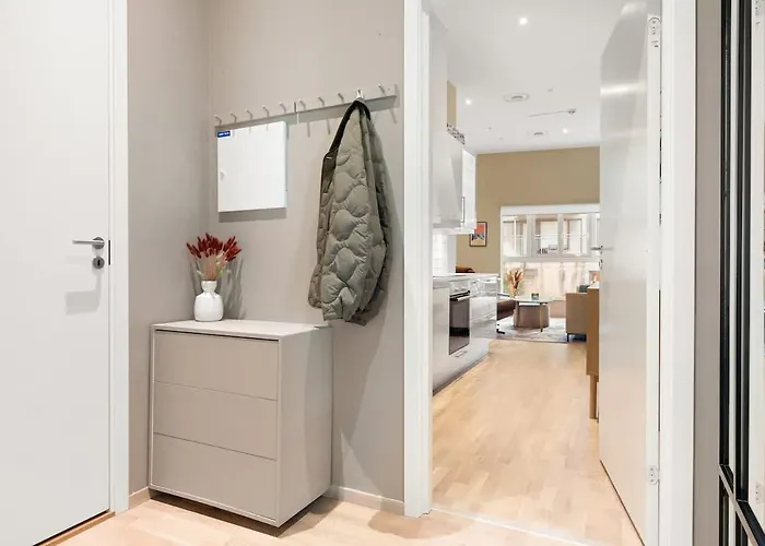 Dining L Restaurants With Sea I Traveller & Workspace *